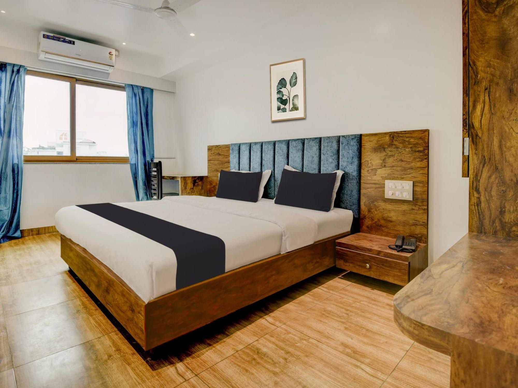 Townhouse Madgaon Hotel Raia Exterior photo